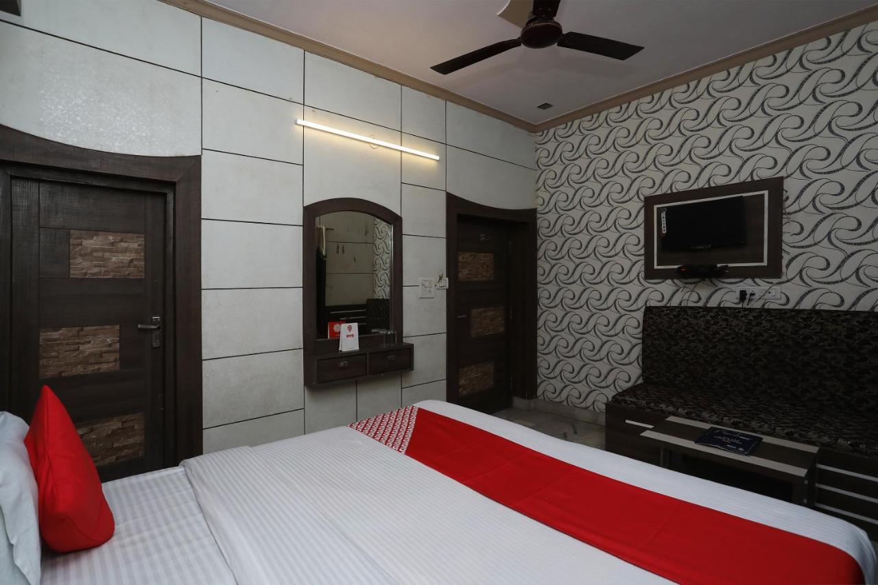 Oyo 29411 Hotel Vanshika Agra  Exterior photo