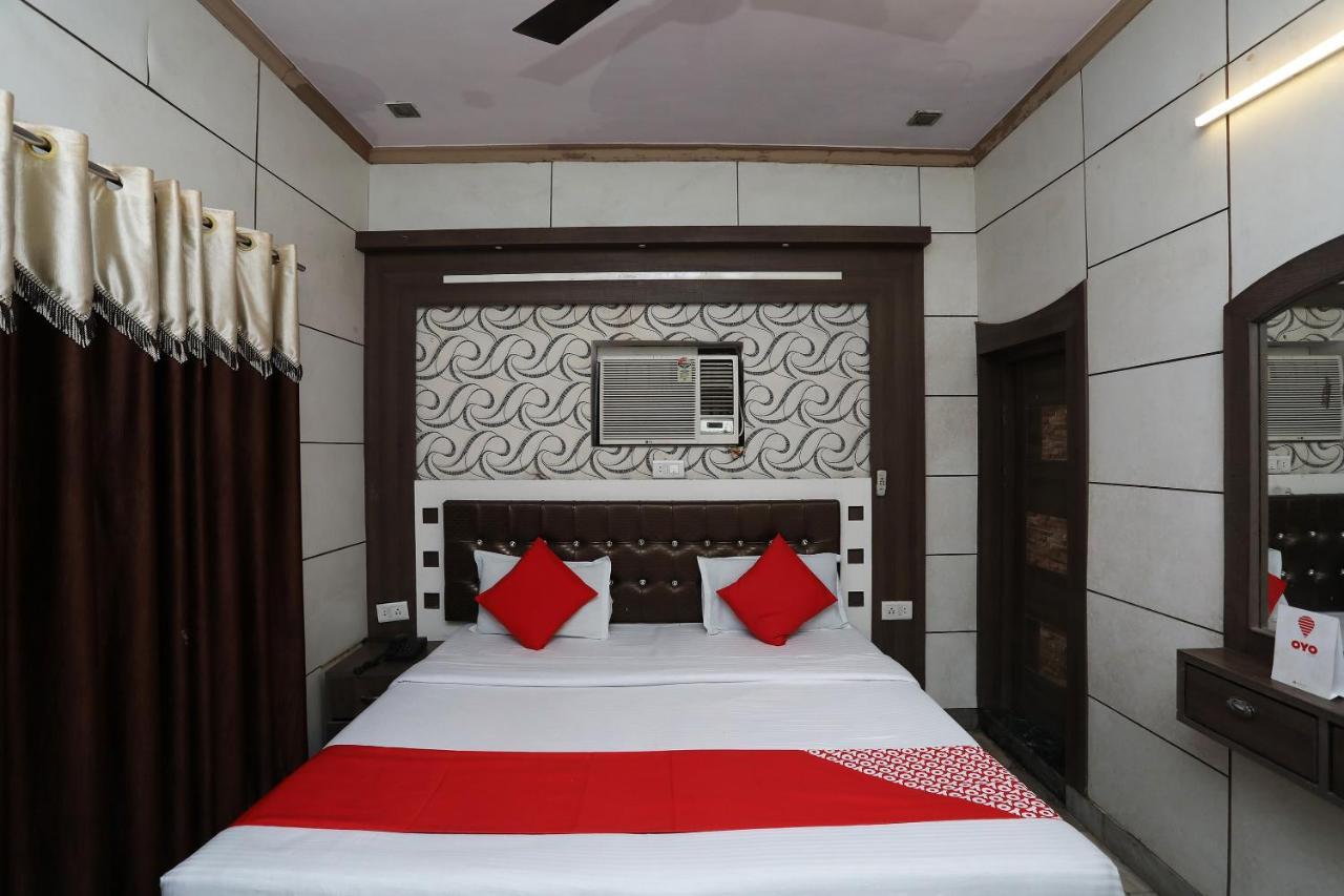 Oyo 29411 Hotel Vanshika Agra  Exterior photo